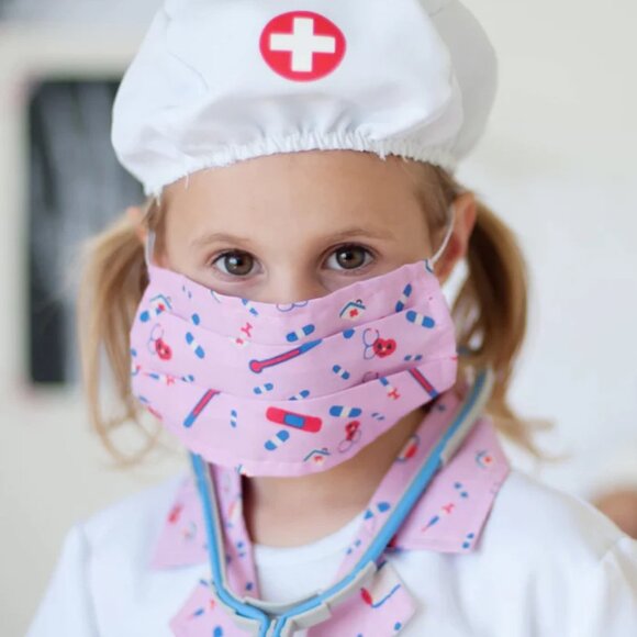 New w/Tag-Great Pretenders Pink Doctor with 6 Accessories in Garment vinyl Bag - Picture 11 of 13